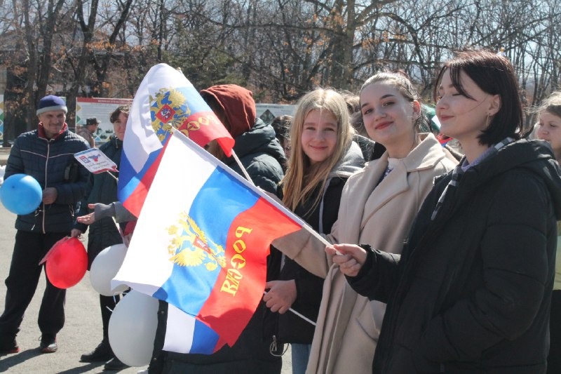 Лазовский округ отметил день воссоединения Крыма с Россией.